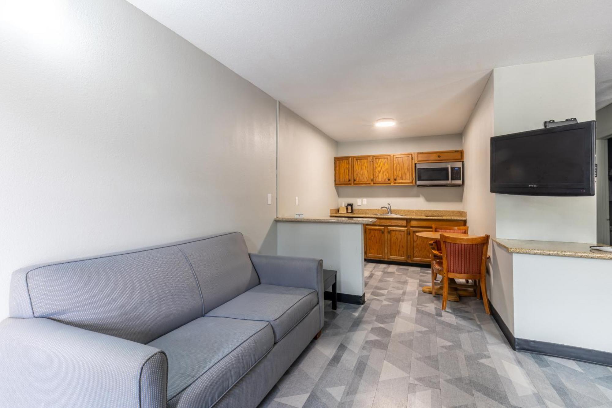Freer Executive Inn And Studios 外观 照片