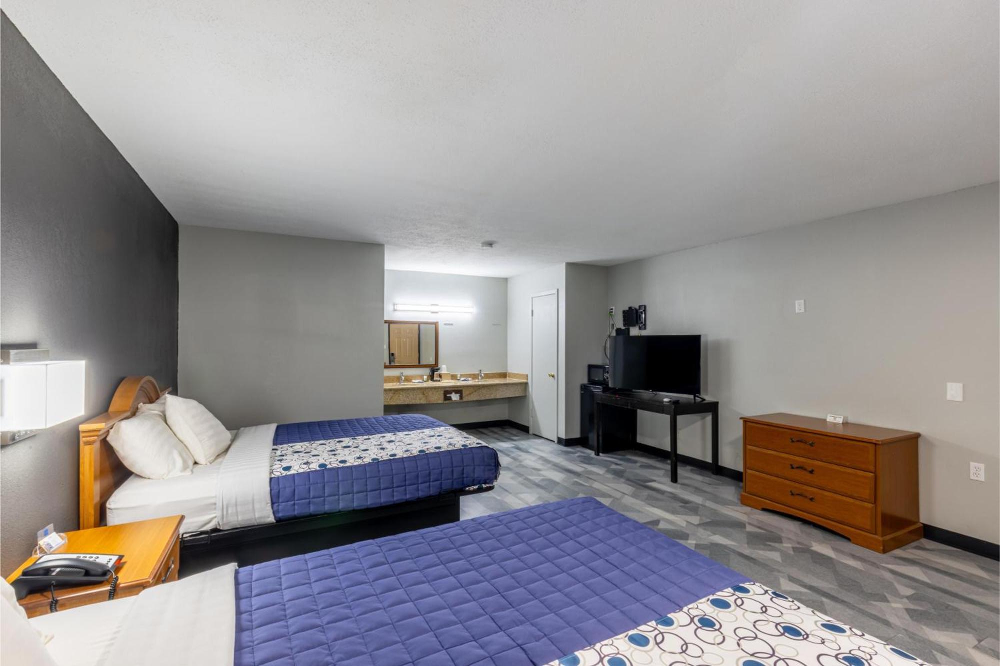 Freer Executive Inn And Studios 外观 照片