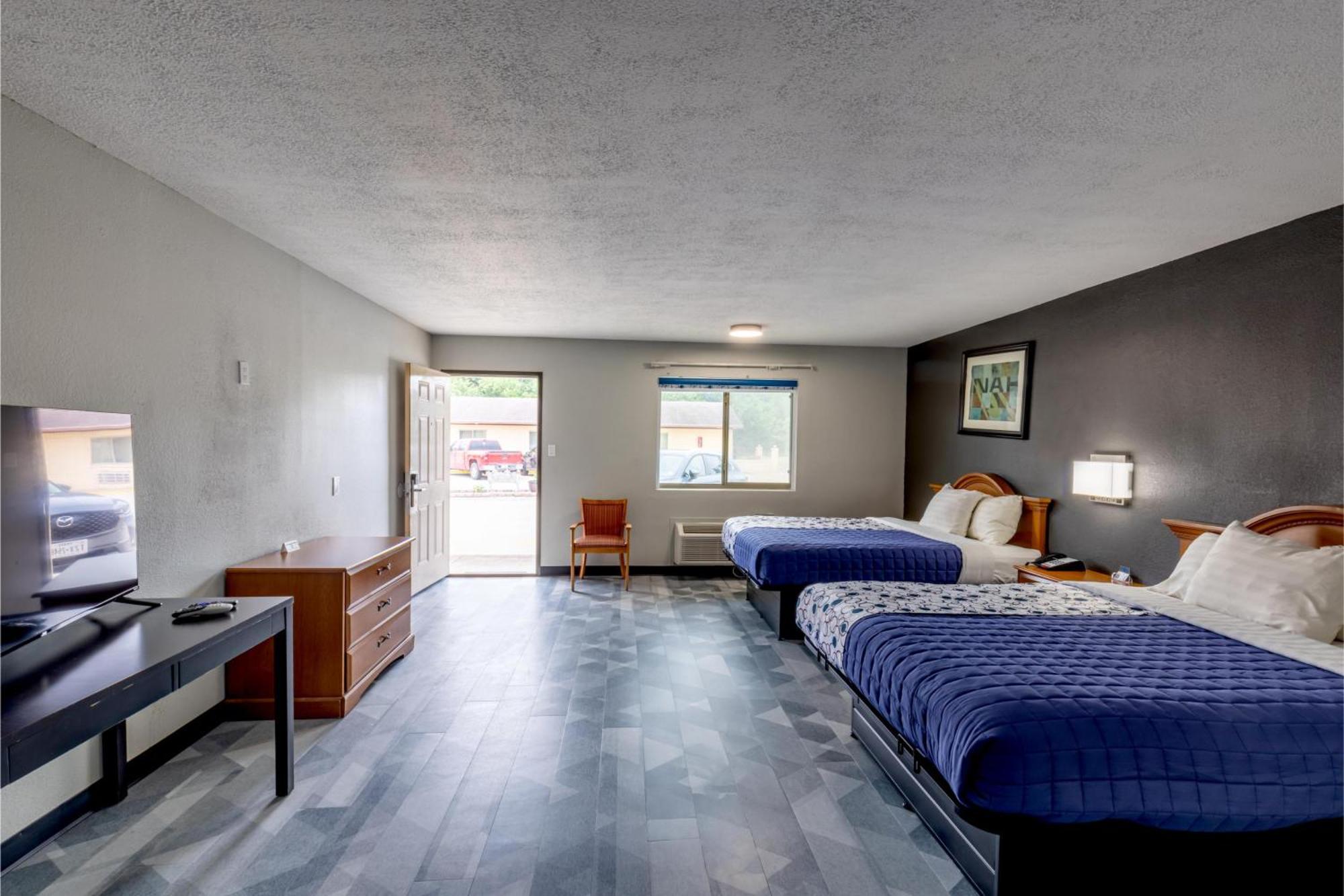 Freer Executive Inn And Studios 外观 照片